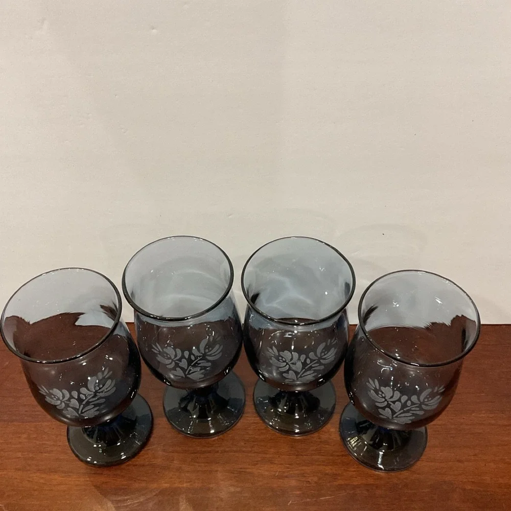 Pfaltzgraff Set of 4 Yorktowne Folk Art 5-3/4